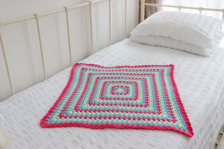 Mermaid Shells Blanket